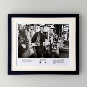  Ace Ventura (1994) Publicity Press Film Movie Still Photo - Framed